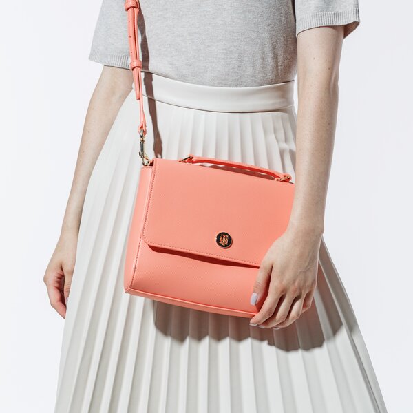 Damska torebka TOMMY HILFIGER TOREBKA HONEY FLAP SATCHEL aw0aw07944sn7 kolor różowy