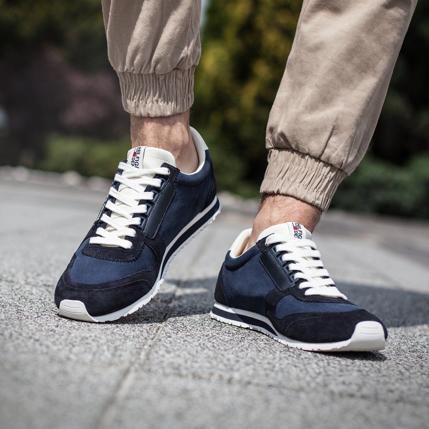 Męskie sneakersy (buty) TOMMY HILFIGER S2385PRINT 1C em56820720284 kolor granatowy