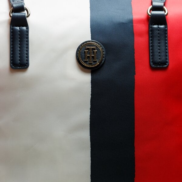 Damska torebka TOMMY HILFIGER TOREBKA POPPY T OTE VERTIC aw0aw03763904 kolor czerwony