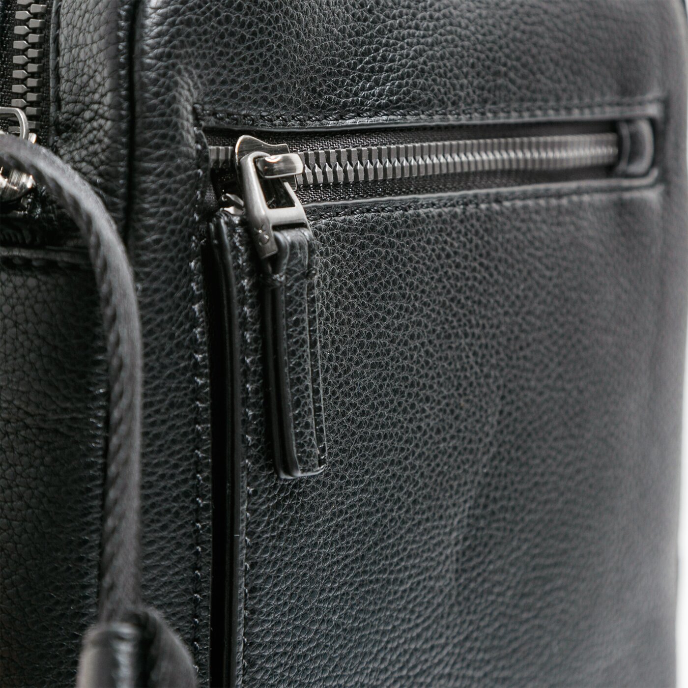 Damska torebka CALVIN KLEIN TOREBKA POCKET MINI BAG k50k505693bax kolor czarny