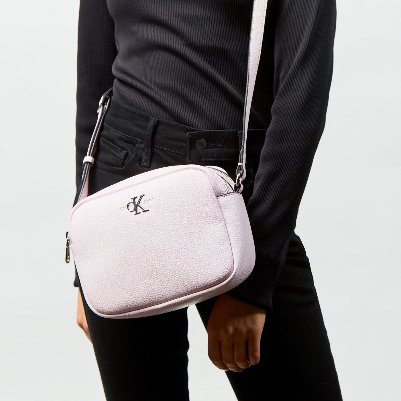 Damska torebka CALVIN KLEIN TOREBKA DOUBLE ZIP CROSSBODY k60k607479tn9 kolor różowy