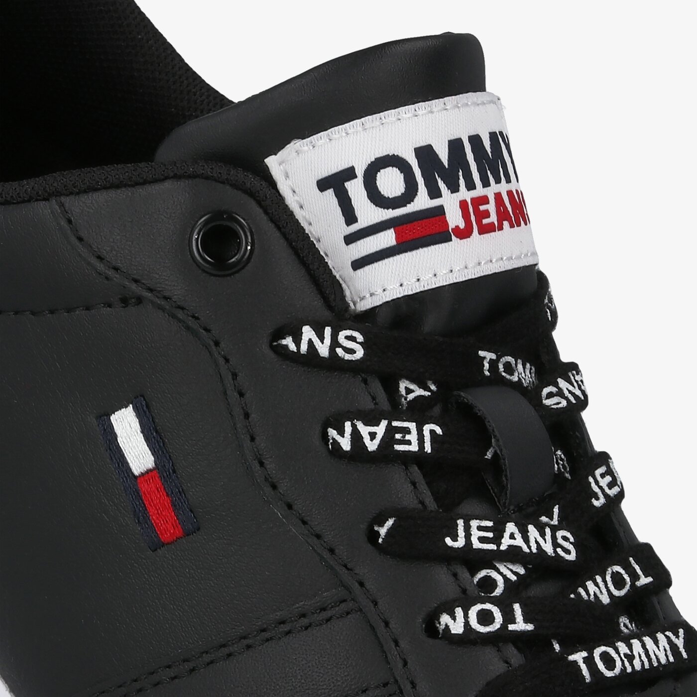 Damskie sneakersy (buty) TOMMY HILFIGER IMOGEN 1A HIGH CLEATED LEATHER en0en01120bds kolor czarny