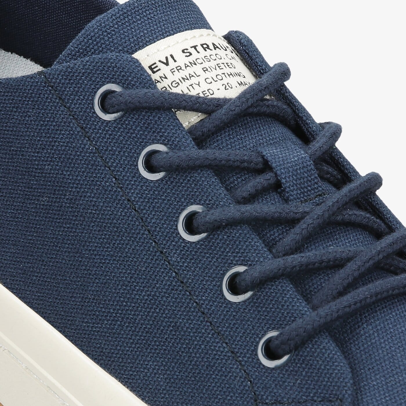 Męskie trampki LEVI'S SUMMIT LOW 233032 eu 634-17 kolor granatowy