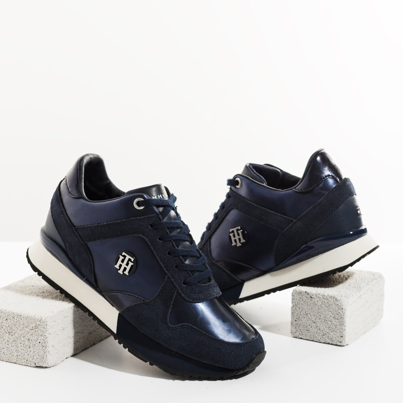 tommy hilfiger camo metallic wedge