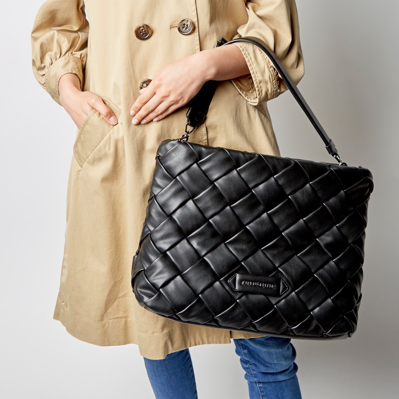 Damska torebka KARL LAGERFELD TOREBKA 211w3015999 kolor czarny