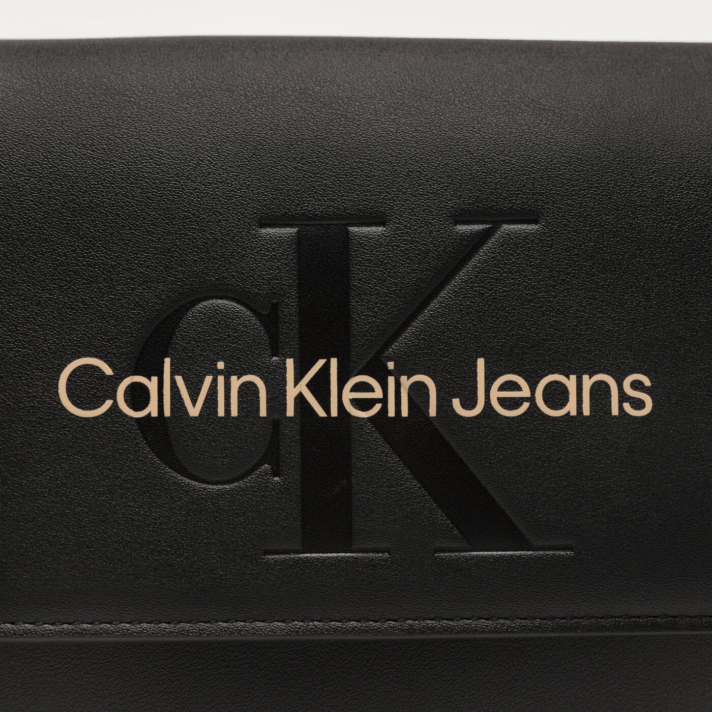 Damska torebka CALVIN KLEIN TOREBKA SCULPTED SADDLE BAG22 MONO k60k61122301f kolor czarny