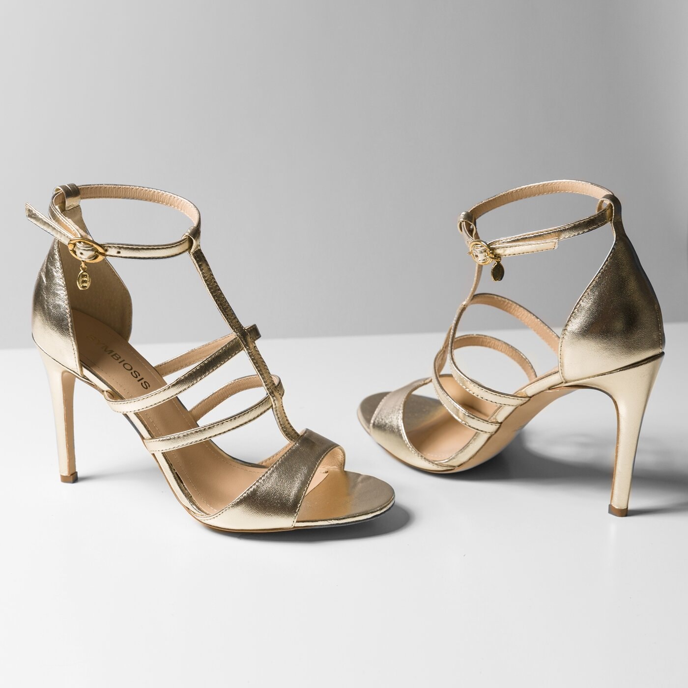 Damskie sandały SYMBIOSIS FELICITY SANDALS CHAMPAGNE 721m1 kolor srebrny