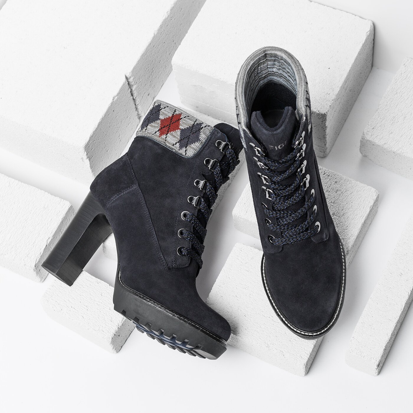 Damskie botki / sztyblety TOMMY HILFIGER ILEEN 18B1 fw0fw01797403 kolor granatowy