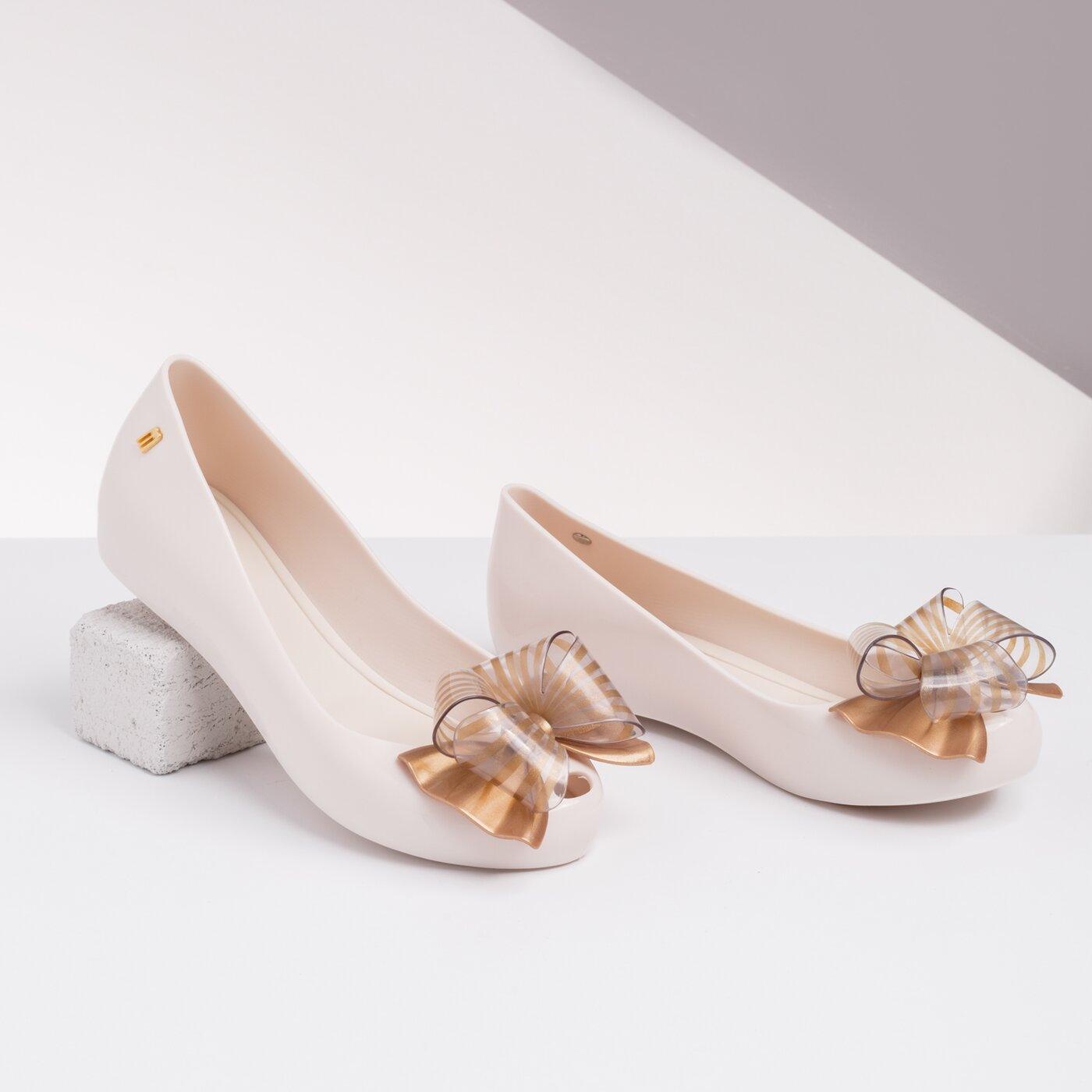 Damskie baleriny (buty) MELISSA ULTRAGIRL SWEET XVIII AD. 3271650851 kolor beżowy