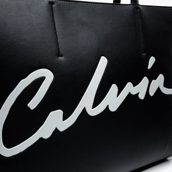 CALVIN KLEIN TORBA SCULPTED SHOPPER k60k606574bds kolor czarny