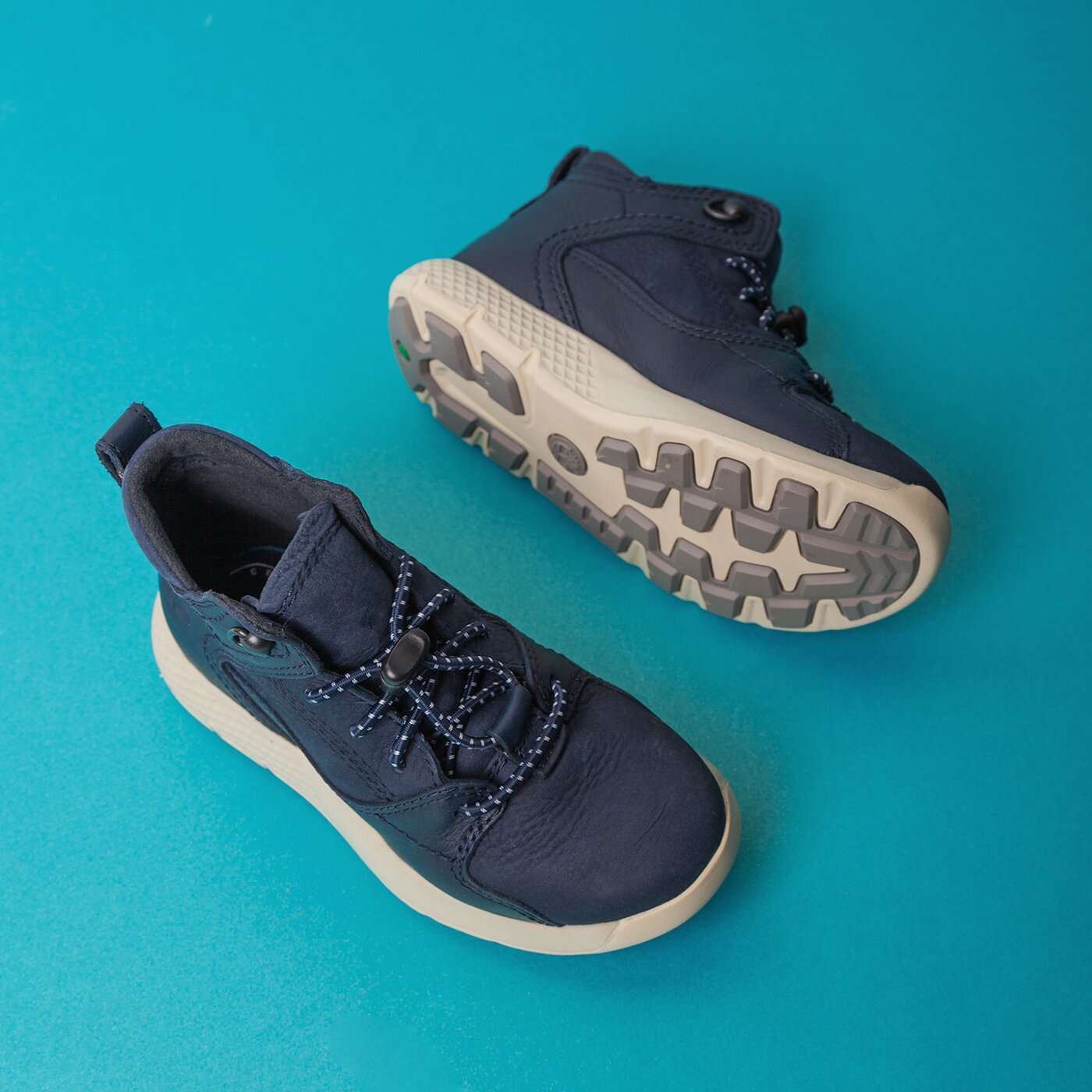 Dziecięce sneakersy (buty) TIMBERLAND FLYROAM LEATHER HIKER a1jae kolor granatowy