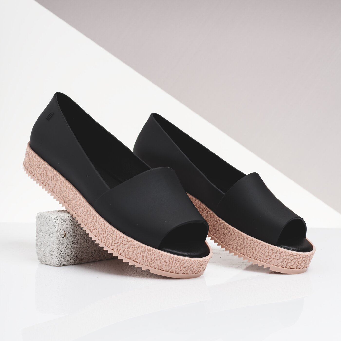 Damskie baleriny (buty) MELISSA PUZZLE AD. 3188251421 kolor czarny