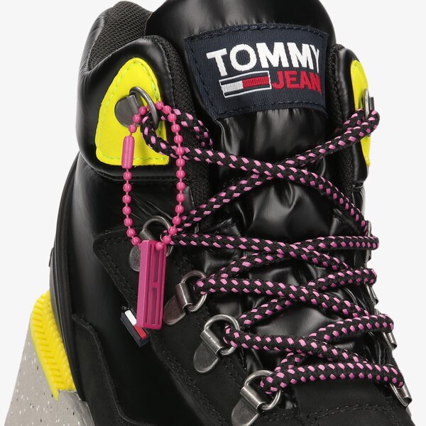 Damskie sneakersy (buty) TOMMY HILFIGER TOMMY JEANS HYBRID FLATFORM BOOT en0en01589bds kolor czarny