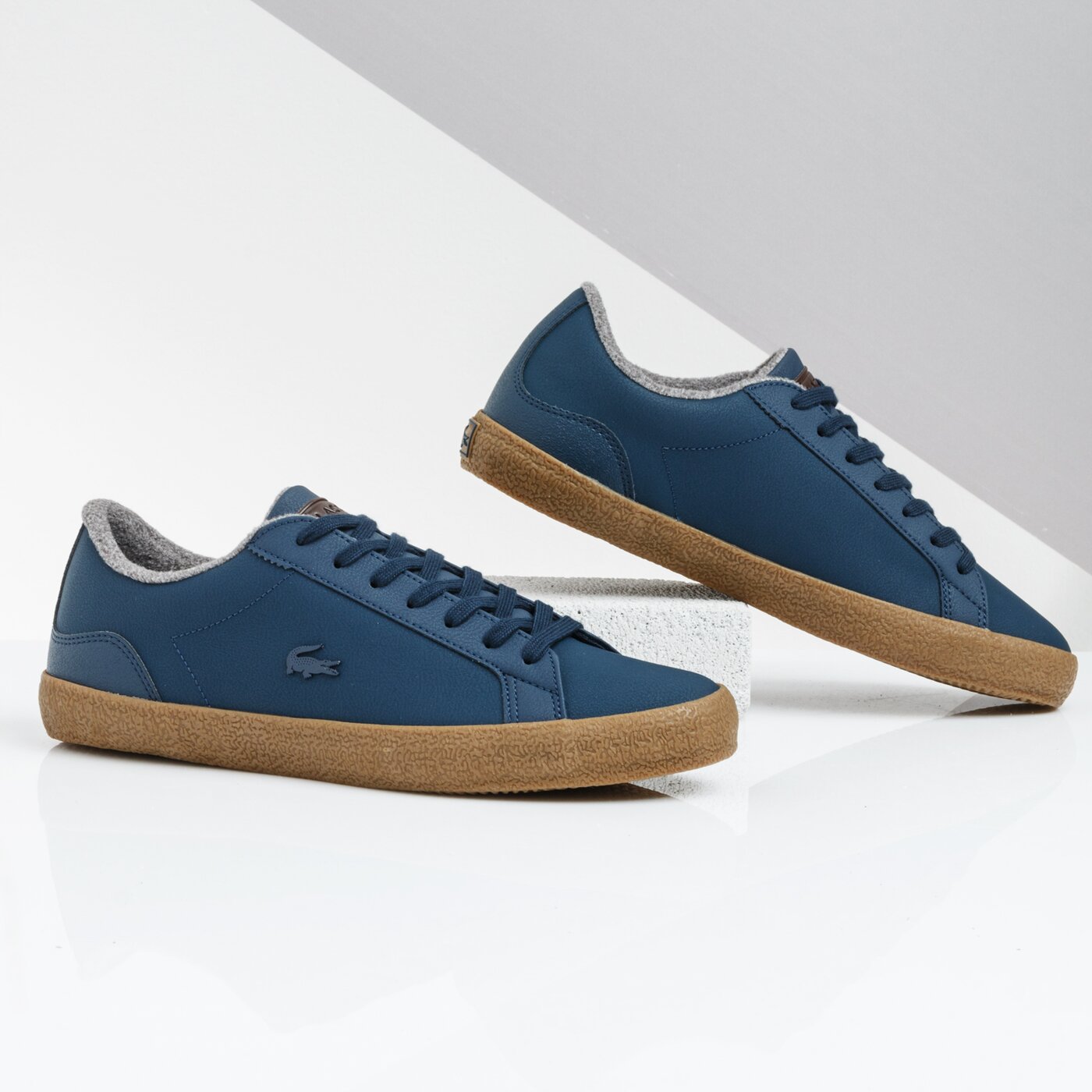 Męskie trampki LACOSTE LEROND 319 3 CMA 738cma0050gu1 kolor granatowy