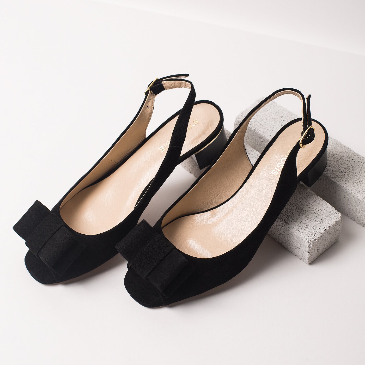 Damskie sandały SYMBIOSIS AURORA SANDAŁY CZARNE 928002 kolor czarny