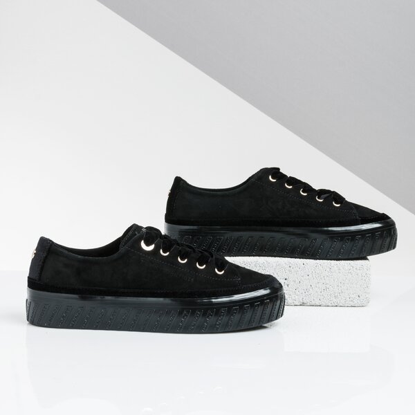 Damskie trampki TOMMY HILFIGER VELVET LACE FLATFORM SNEAKER fw0fw04311990 kolor czarny