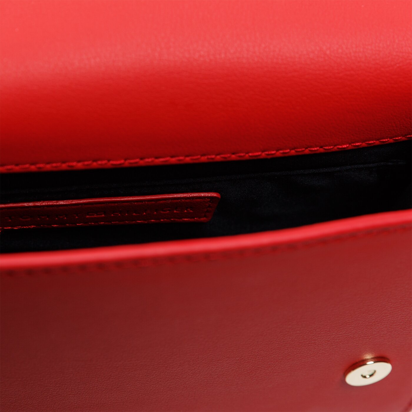 Damska nerka / saszetka TOMMY HILFIGER TOREBKA ITEM STATEMENT CROSSOVER aw0aw073330ky kolor czerwony