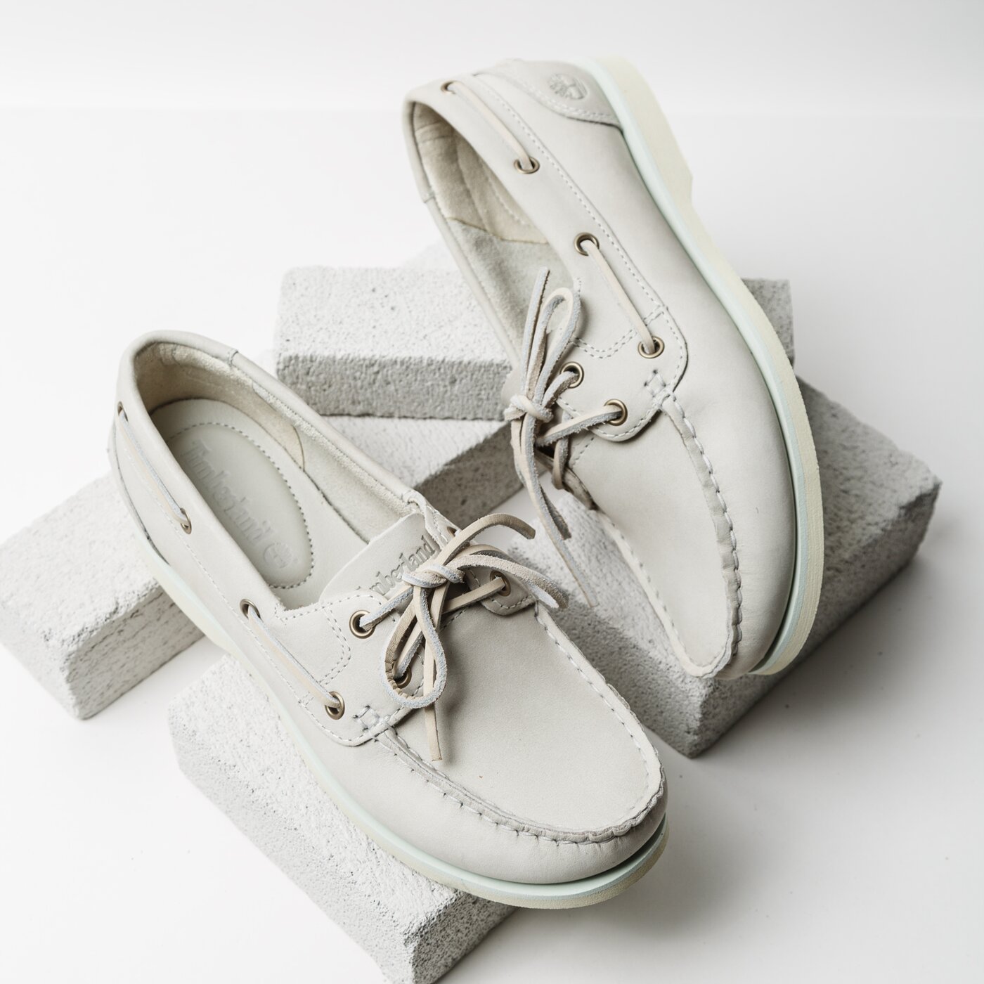 Damskie mokasyny i półbuty TIMBERLAND CLASSIC BOAT UNLINED BOAT a1nax kolor szary