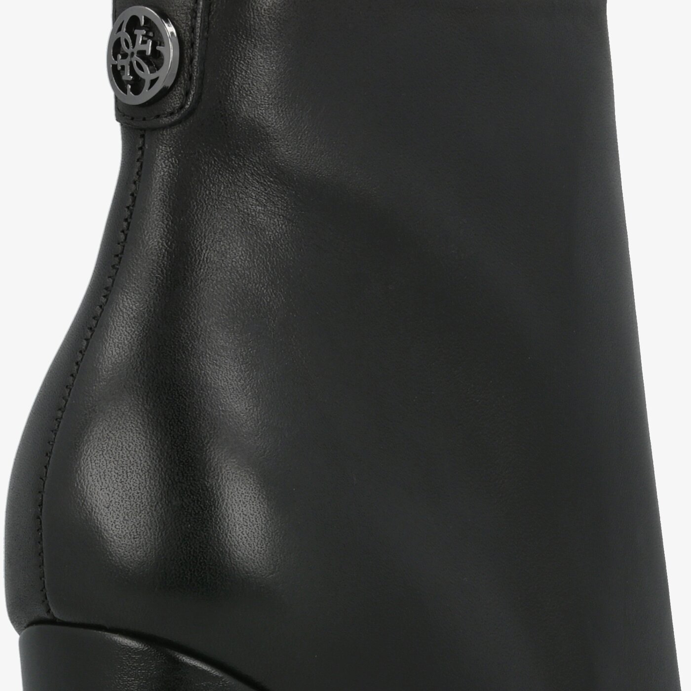 Damskie botki / sztyblety GUESS LANNAHA fl8laalea10black kolor czarny