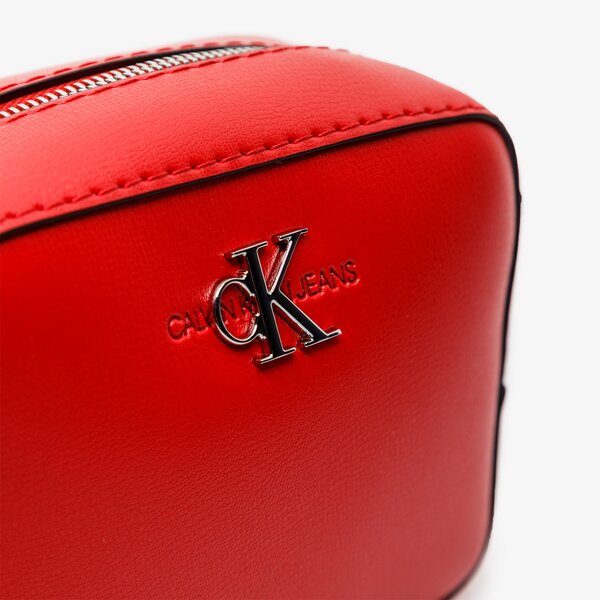 Damska torebka CALVIN KLEIN TOREBKA MONO HARDWARE CAMERA BAG k60k606567xa9 kolor czerwony