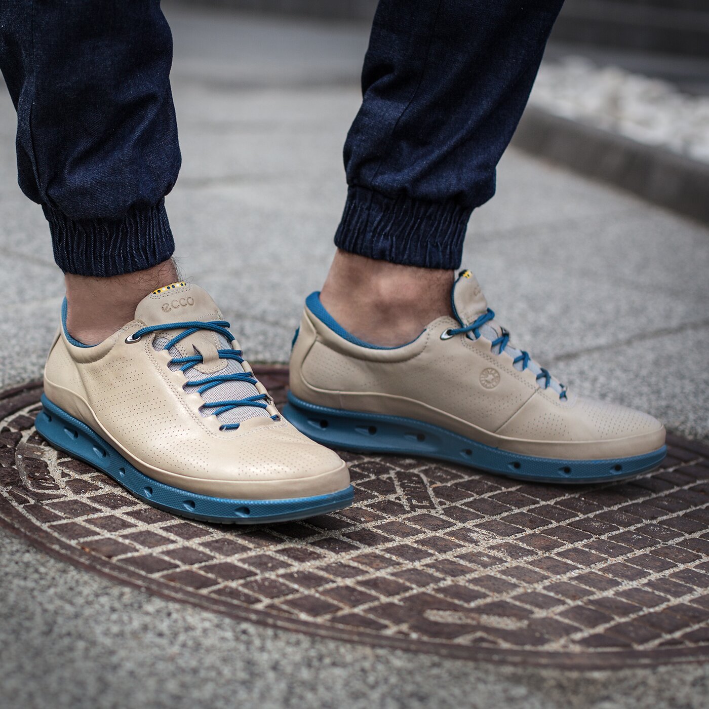 Męskie półbuty ECCO COOL 83130459555 kolor biały