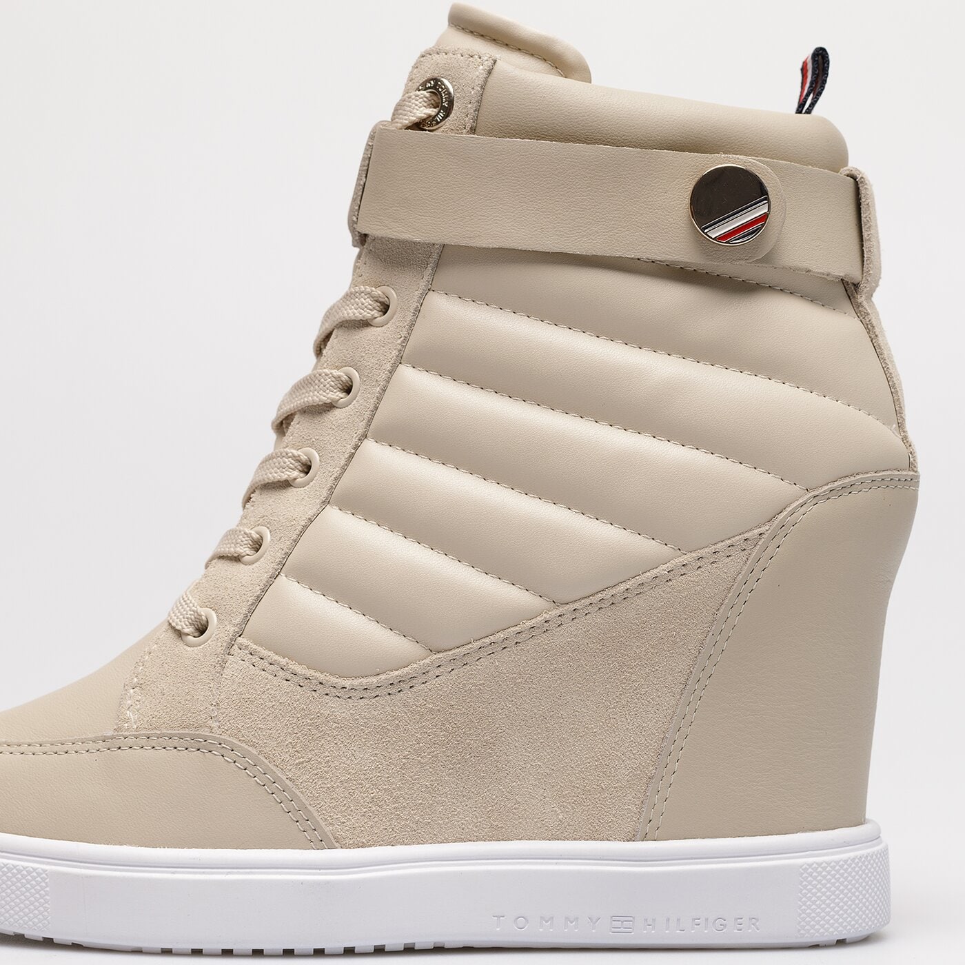 Damskie sneakersy (buty) TOMMY HILFIGER WEDGE SNEAKER BOOT fw0fw06752aci kolor beżowy