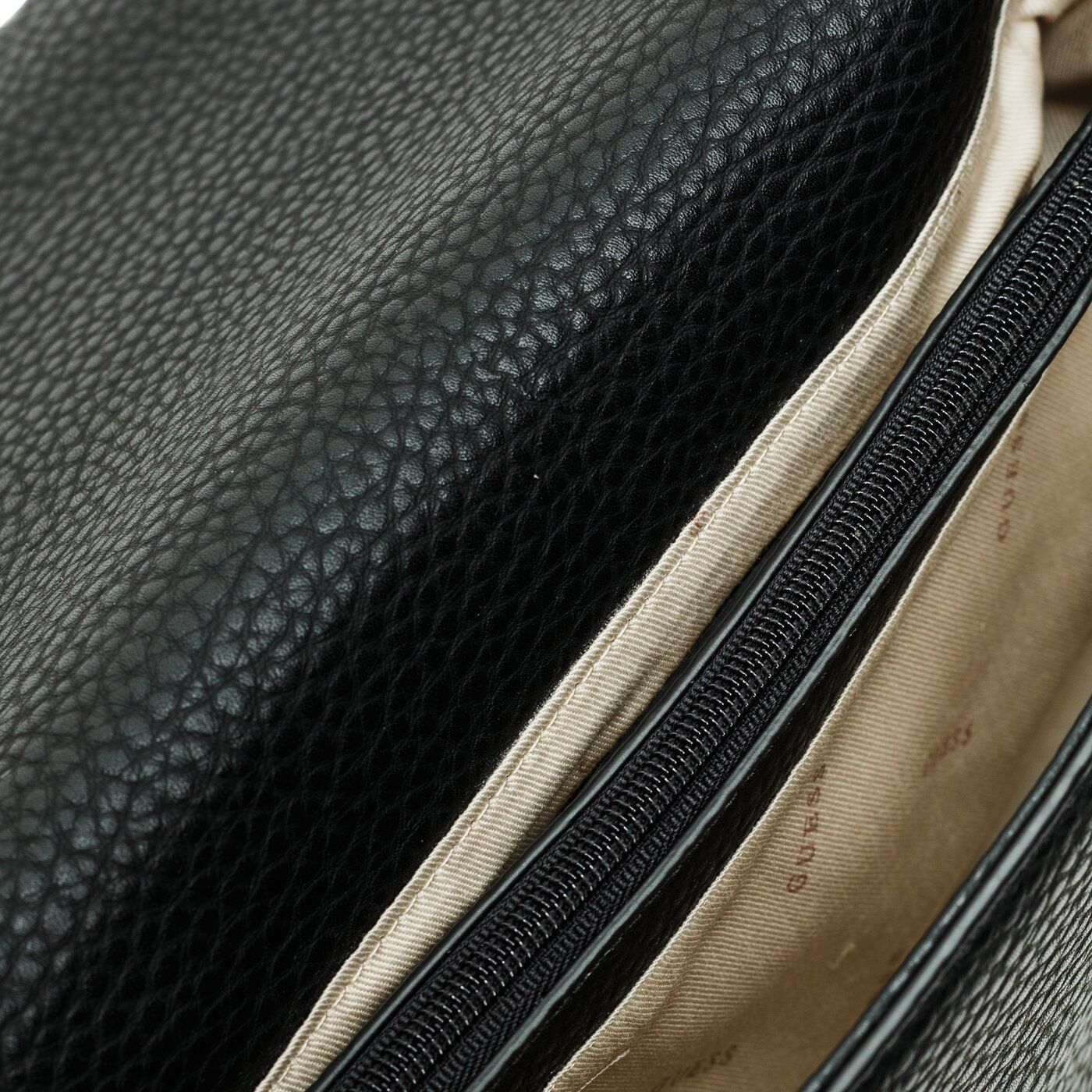 Damska torebka GUESS TOREBKA SHOULDER BAG hwvg7305210bla kolor multicolor