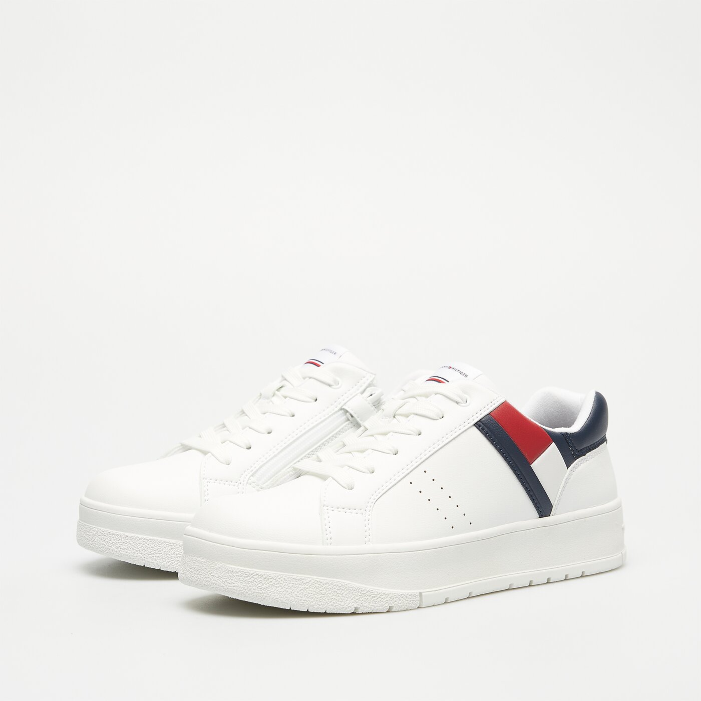 Dziecięce sneakersy (buty) TOMMY HILFIGER FLAG LOW CUT LACE-UP t3x9333561355100 kolor biały