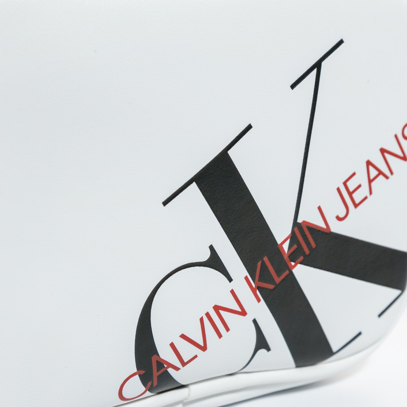 Damska torebka CALVIN KLEIN TOREBKA CAMERA BAG k60k606854yaf kolor multicolor