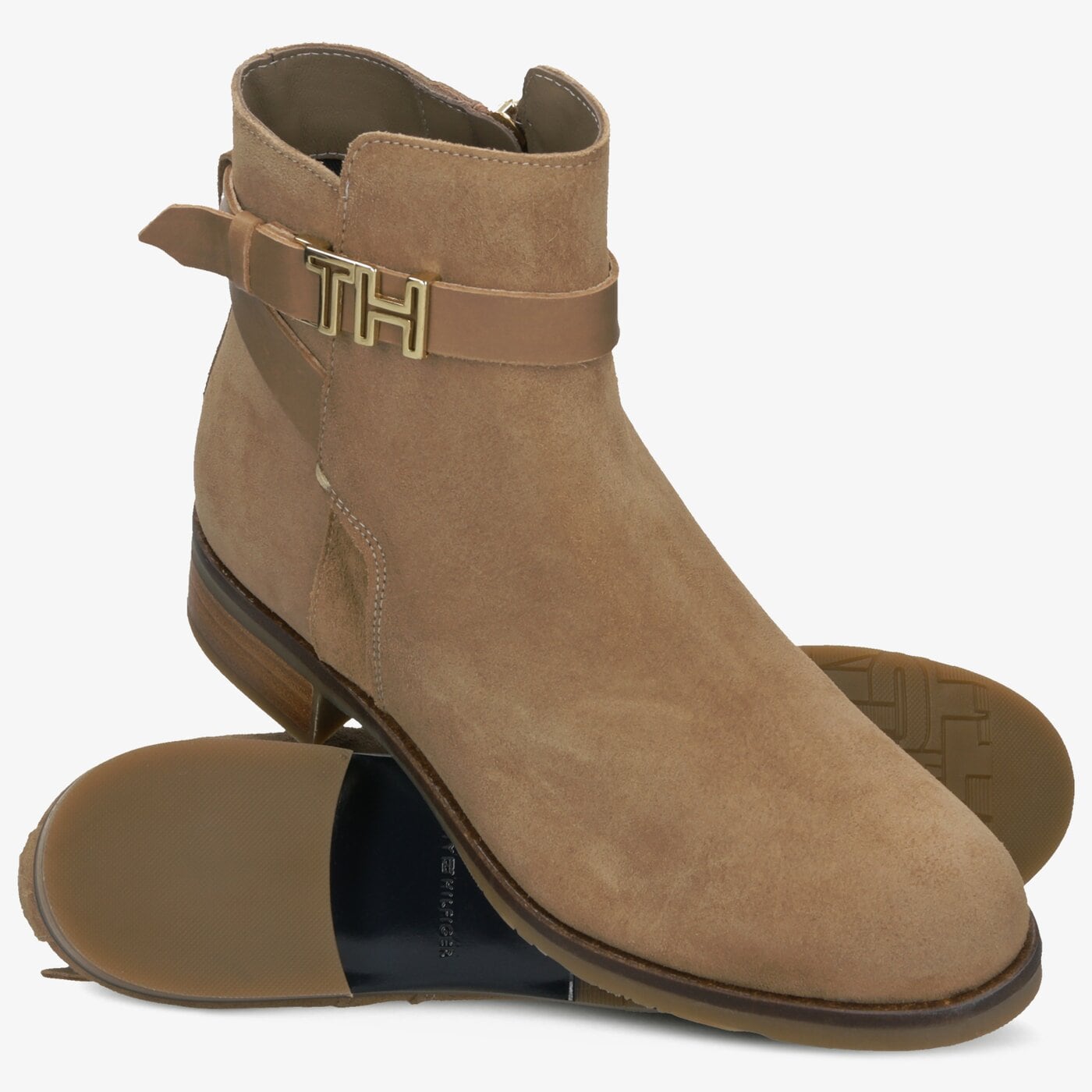 tommy hilfiger th hardware flat bootie