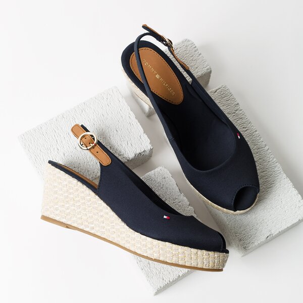 Damskie sandały TOMMY HILFIGER ICONIC ELBA BASIC SLING BACK fw0fw02788403 kolor granatowy