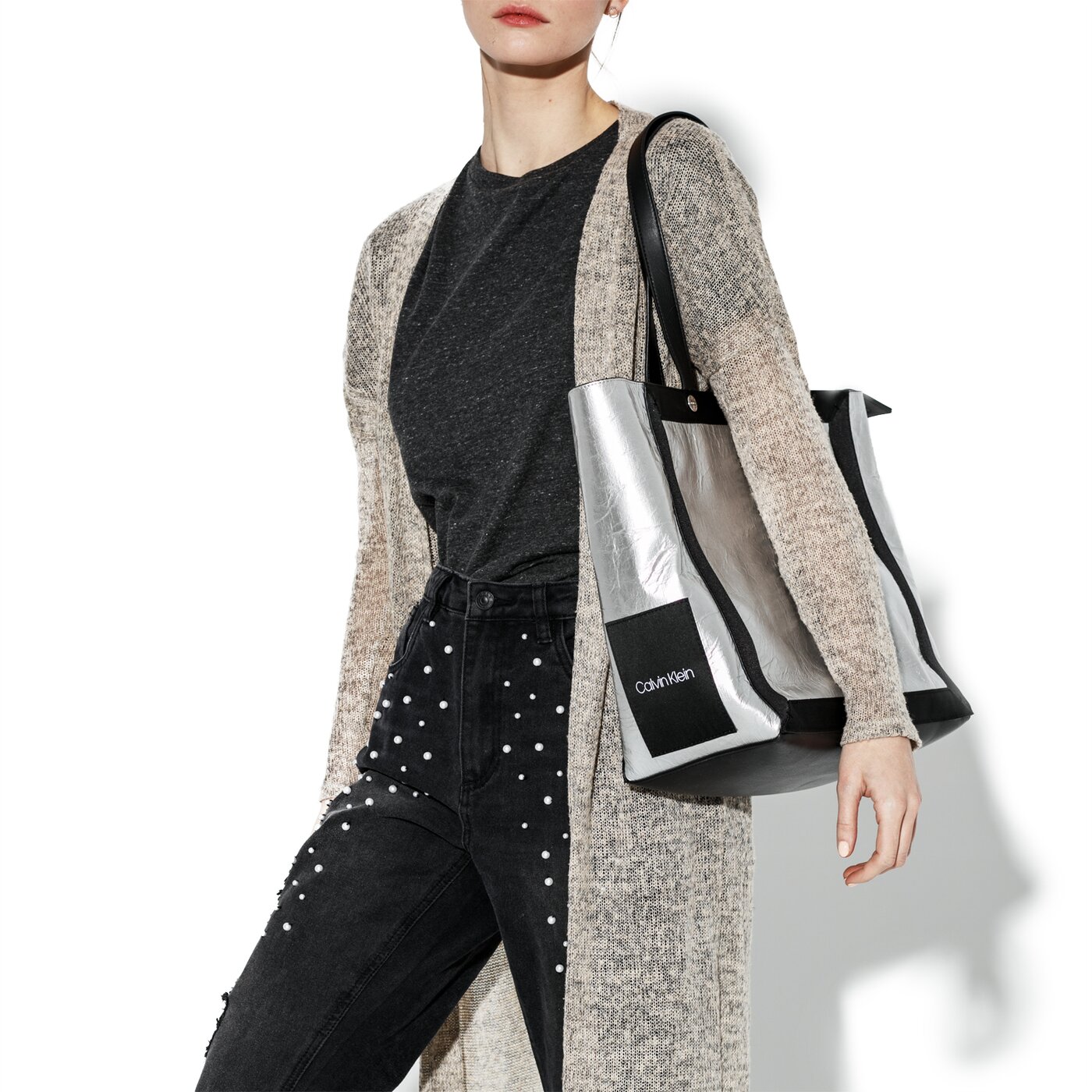 Damska torebka CALVIN KLEIN TOREBKA OUTLINE EW SHOPPER k60k604815910 kolor srebrny