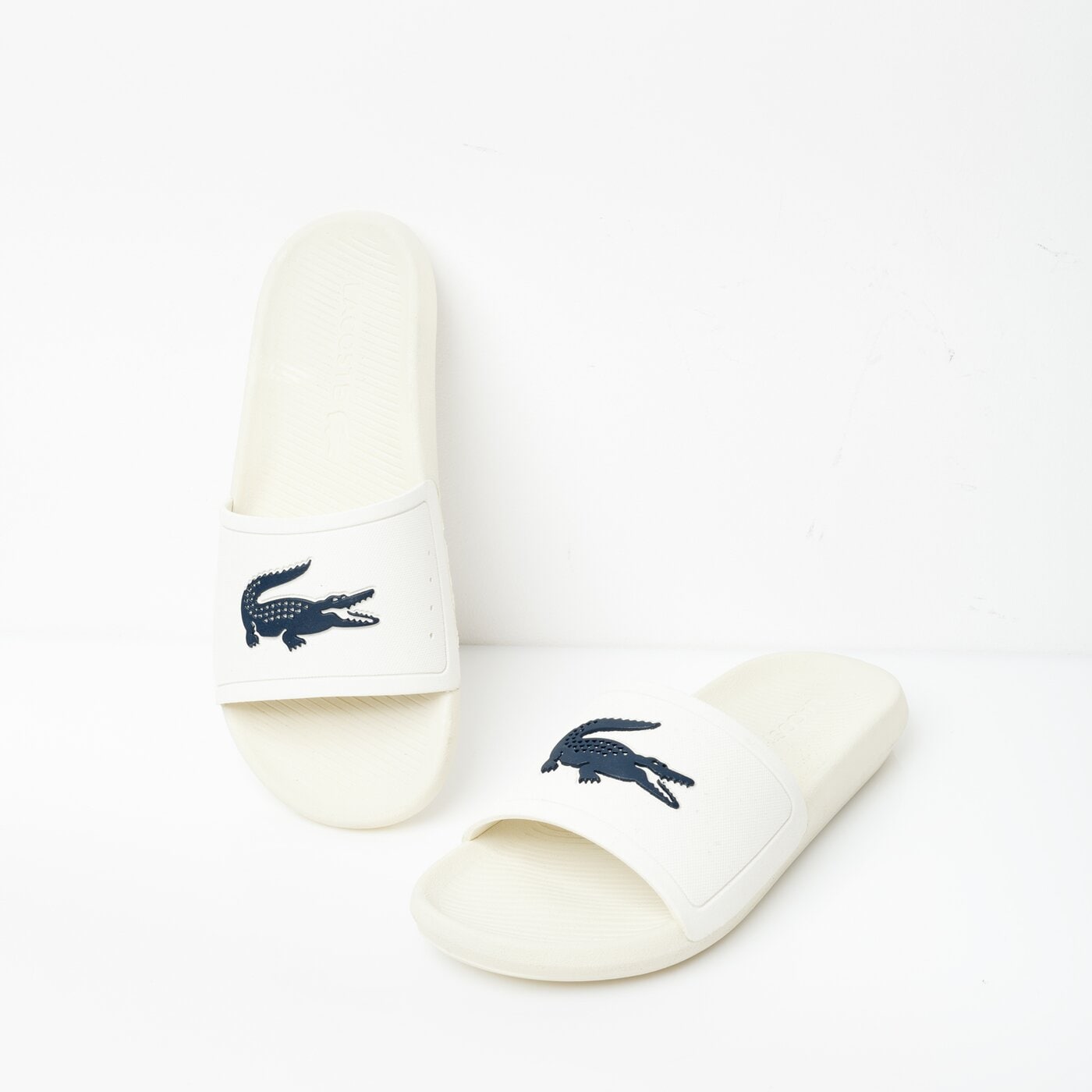 Męskie klapki LACOSTE CROCO SLIDE 219 1 CMA 737cma0022wn1 kolor biały