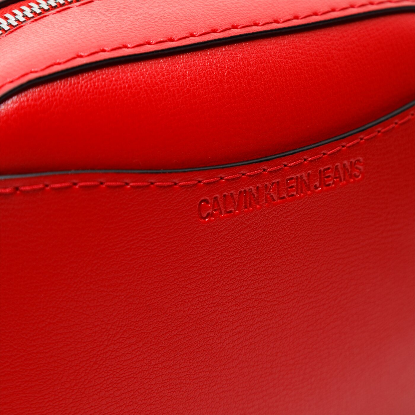 Damska torebka CALVIN KLEIN TOREBKA MONO HARDWARE CAMERA BAG k60k606567xa9 kolor czerwony