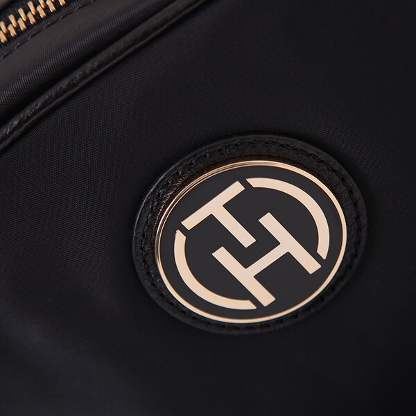 TOMMY HILFIGER TORBA CHELSEA MINI CROSSOVER bw56925106990 kolor czarny