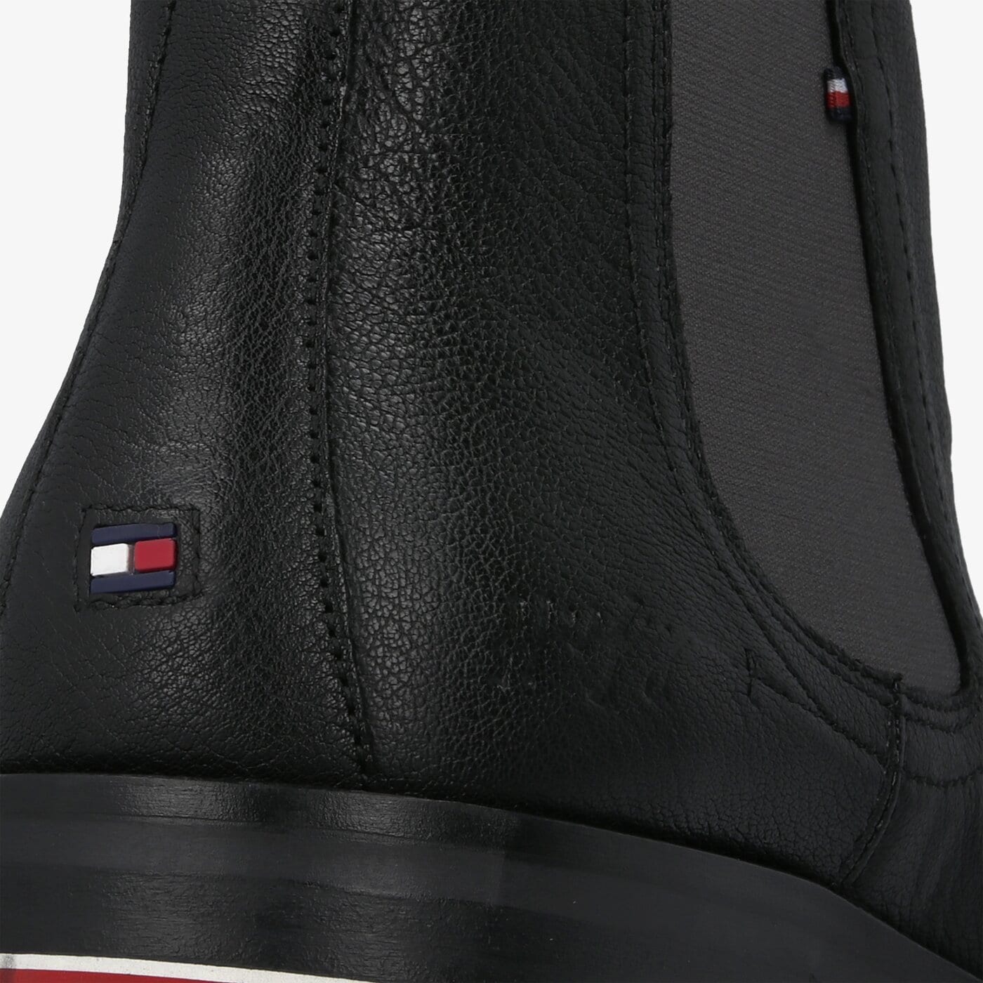 Męskie buty za kostkę TOMMY HILFIGER DOUGLAS 3A1 SIGNATURE HILFIGER LTH CHELSEA fm0fm03110bds kolor czarny