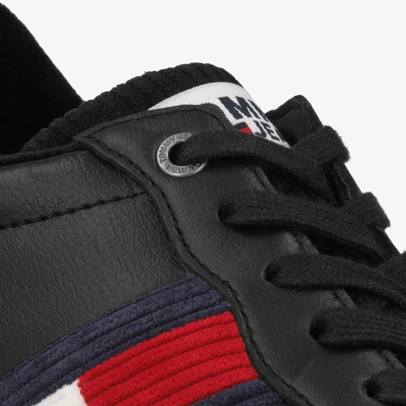 Damskie sneakersy (buty) TOMMY HILFIGER HIGH CLEATED SEASONAL SNEAKER en0en00658bds kolor czarny