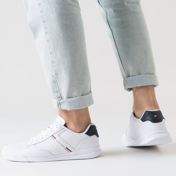 Męskie sneakersy (buty) TOMMY HILFIGER LIGHTWEIGHT LEA SNEAKER STRIPES fm0fm04016ybr kolor biały