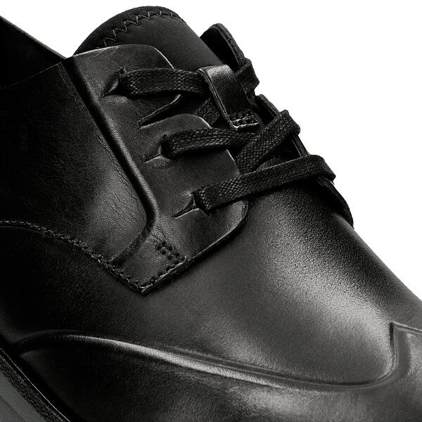 Męskie półbuty CLARKS TRIGEN WING 26128346 kolor czarny