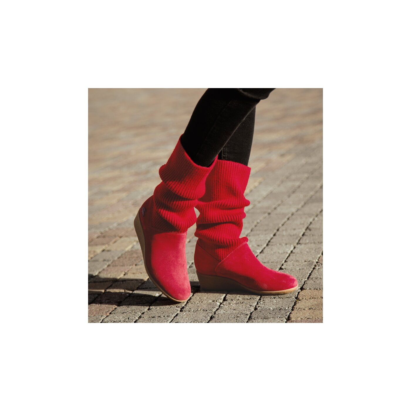 Damskie kozaki LACOSTE BELLEMARE 722clw1191047 kolor czerwony