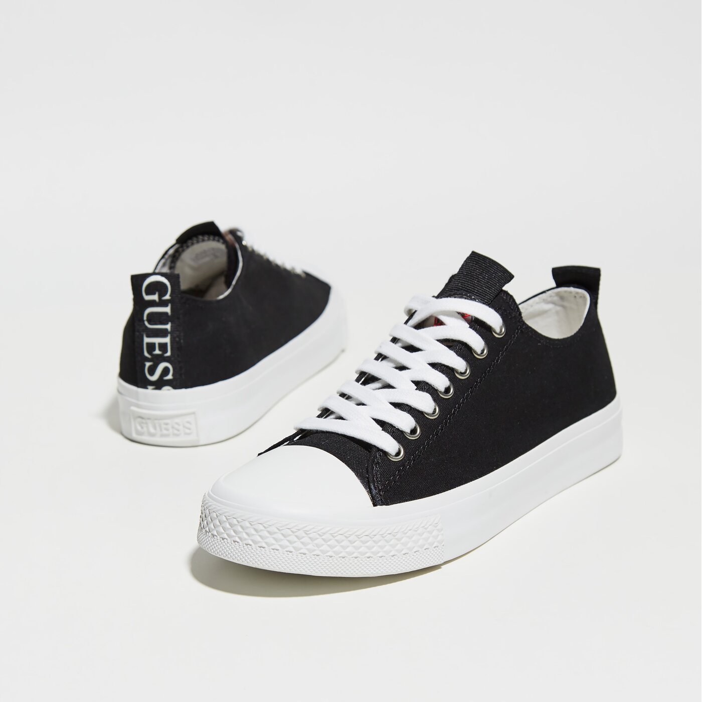 Damskie trampki GUESS EDERLA LOW CUT fl5erlfal12black kolor biały