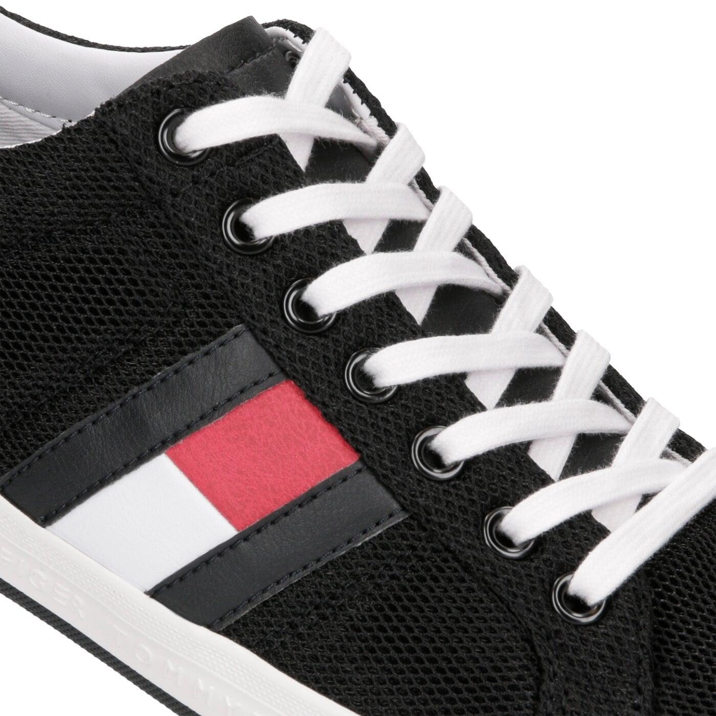 Męskie trampki TOMMY HILFIGER HOWELL 7D2 fm0fm02202990 kolor czarny