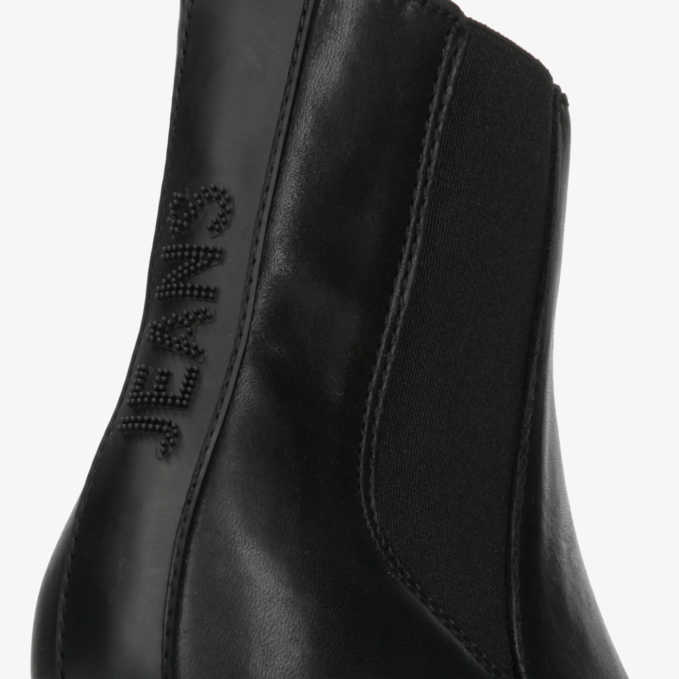 Damskie botki / sztyblety TOMMY HILFIGER PIN LOGO CHELSEA BOOT en0en00606990 kolor czarny