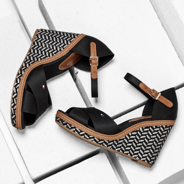 Damskie sandały TOMMY HILFIGER E1285LENA 43D fw0fw00298990 kolor czarny