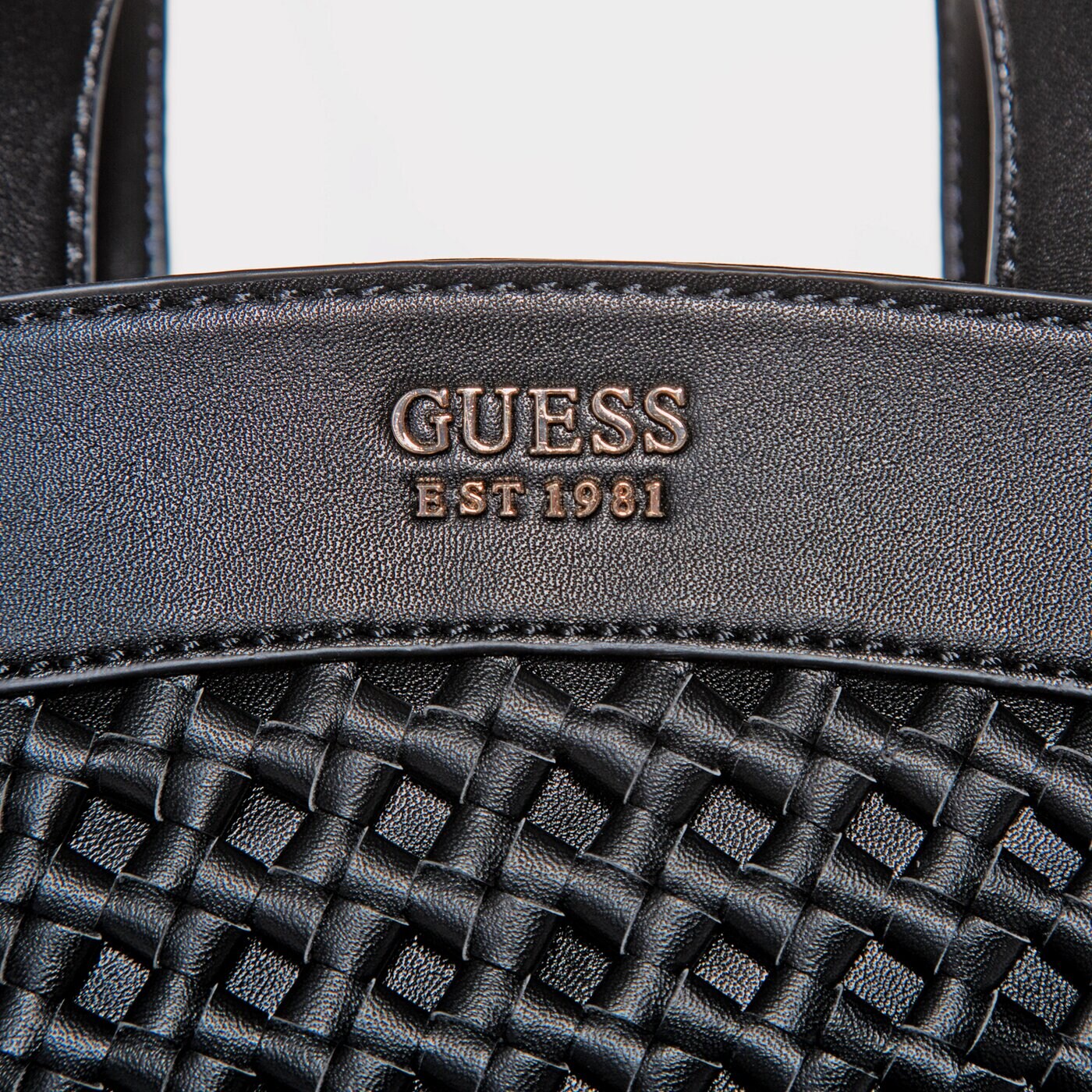 Damska torebka GUESS TOREBKA SICILIA MINI hwwg8490750bla kolor czarny