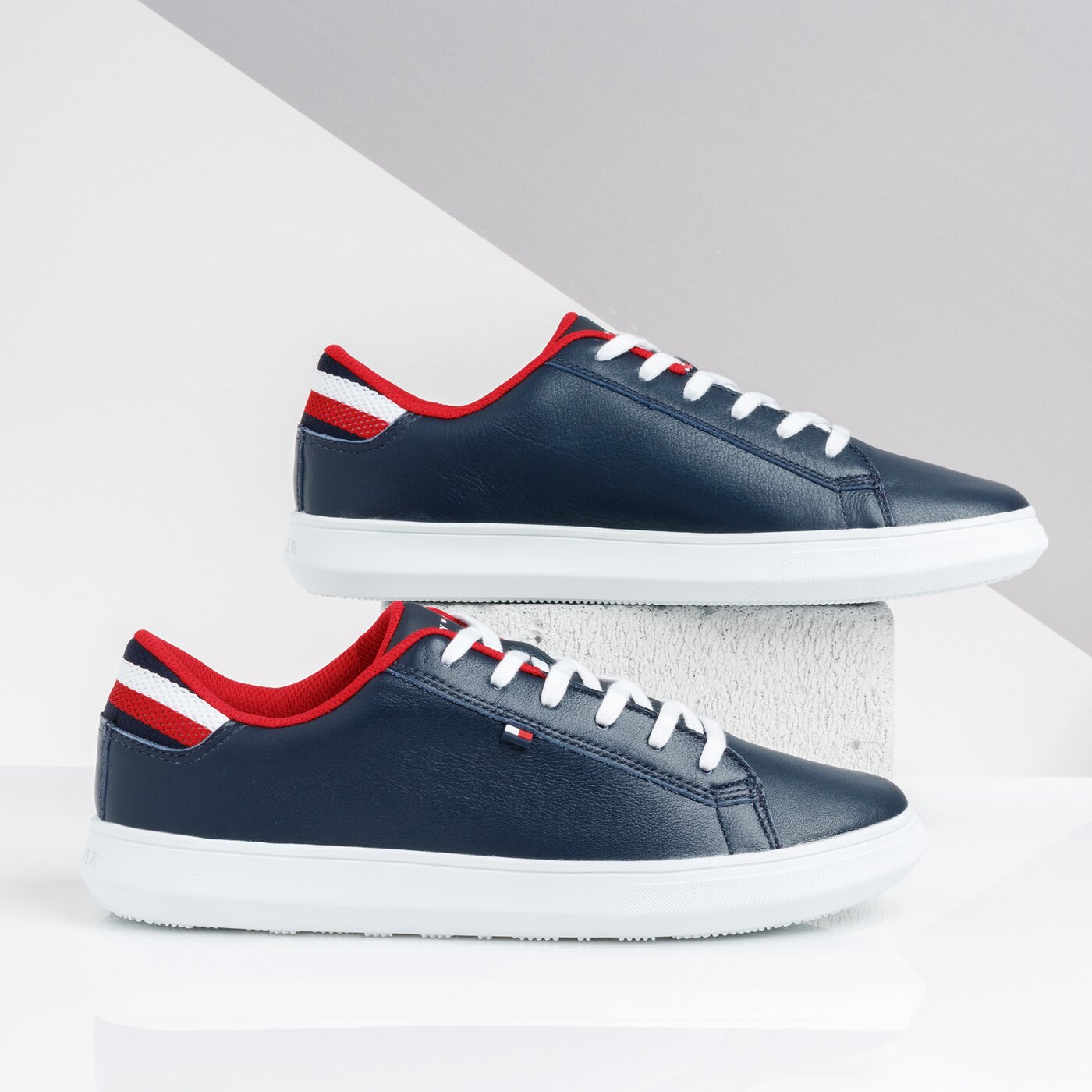 Męskie sneakersy (buty) TOMMY HILFIGER DANIEL 1A2 KNIT DETAIL fm0fm02272403 kolor granatowy