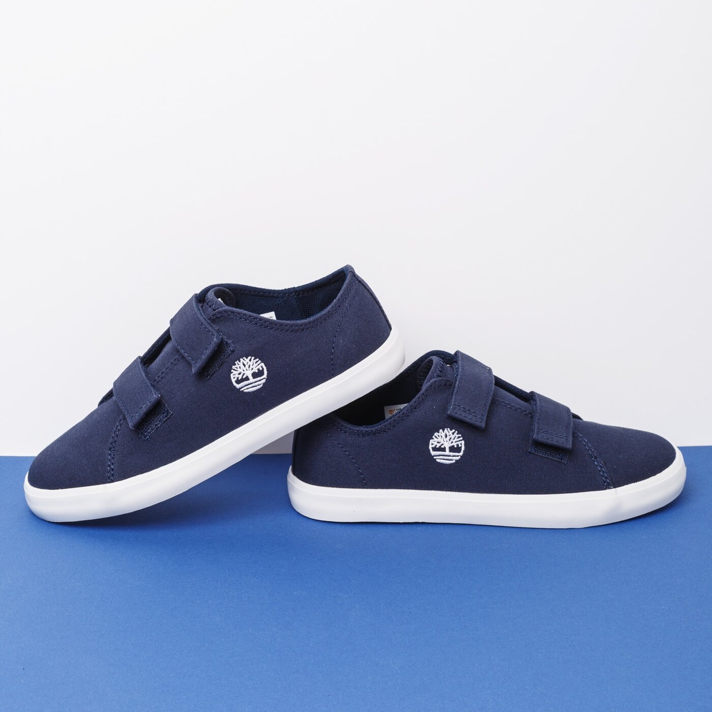 Dziecięce trampki TIMBERLAND NEWPORT BAY CANVAS 2 STR YOUTH tb0a2b740191 kolor granatowy