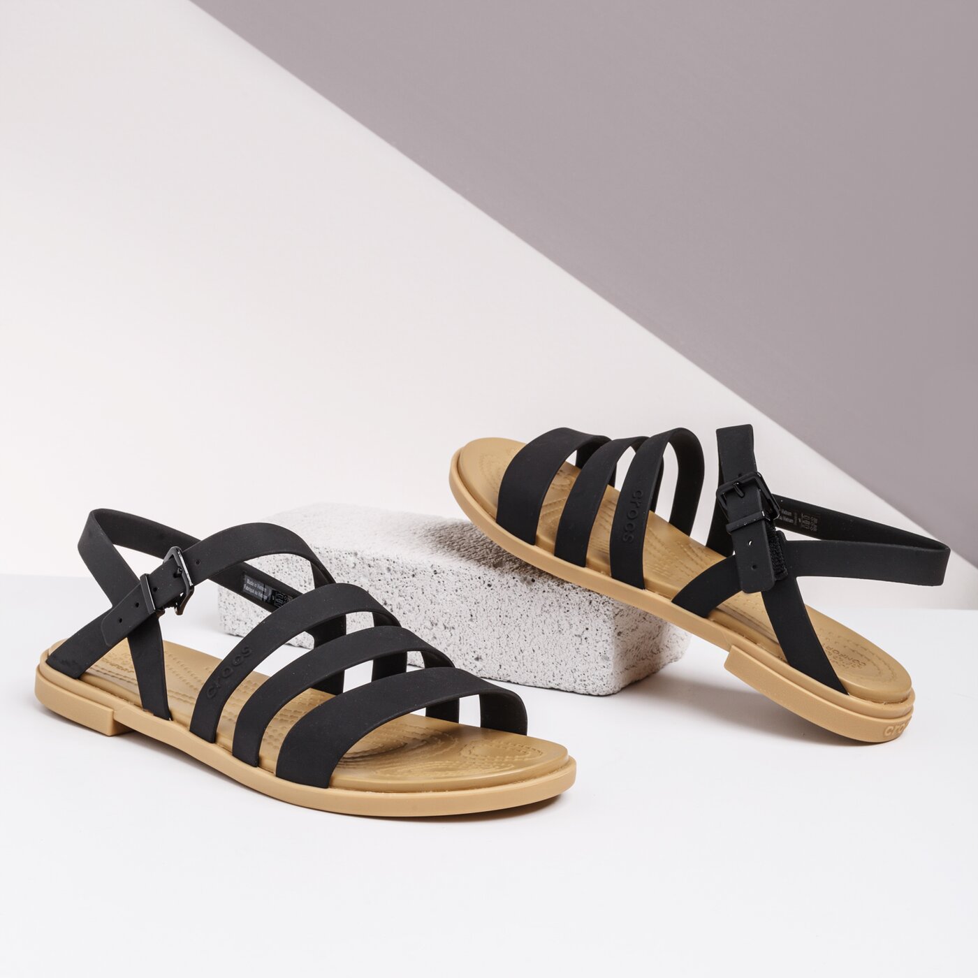 Damskie sandały CROCS TULUM SANDAL 20610700w kolor czarny