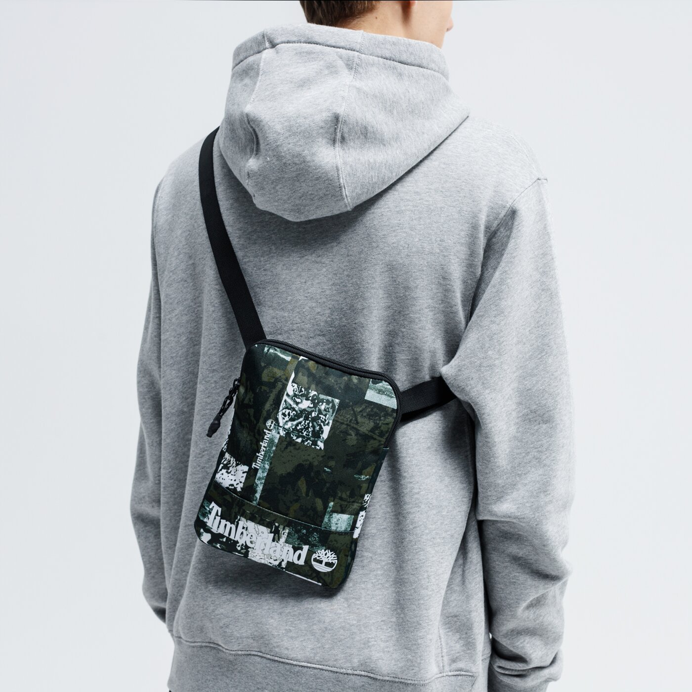 TIMBERLAND TORBA MINI CROSSBODY PRINT 900D tb0a2frj9111 kolor multicolor