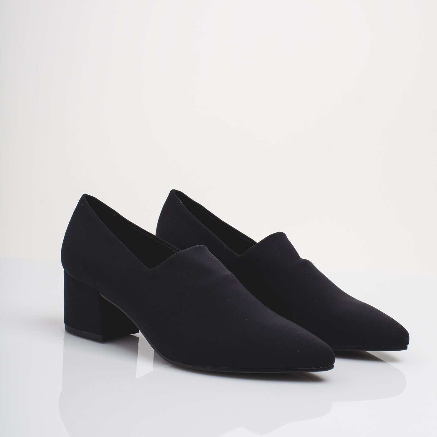 Damskie szpilki / czółenka VAGABOND MYA 4519-139-20 kolor czarny